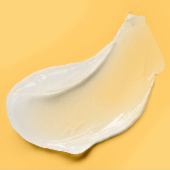 3/$10 Hard Candy Sheer Envy 3 in 1 Primer Lotion 1oz - Picture 2 of 3